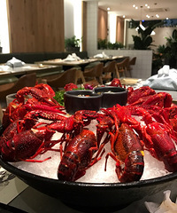 昨晚去的夜宵店,推荐,龙虾个头大,肉结实