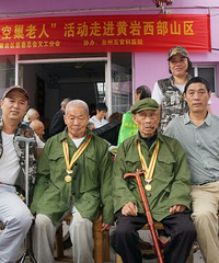 �߽���������Ϊ��ս������Ӣ�۷���