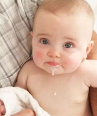 "一个月婴儿腹泻怎么办 这些婴幼儿常识不得不看"