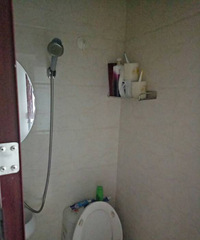1400元转租明月嘉园一区单间