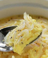 "魅力辣妈产后恢复推荐营养美食:虾皮蒸蛋"