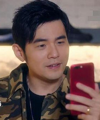 周杰伦挑战陈奕迅名曲 自信呛声:他的歌还要练吗