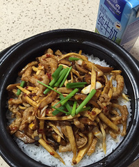 暑期我家小子的煲仔饭~