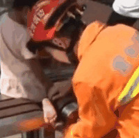 Ů�����������Ʋ���� ĸ���ڲ�Զ�����ֻ���Ȼ��֪