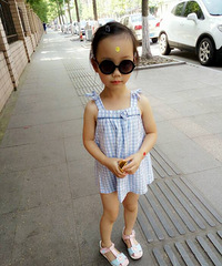 小妞出街