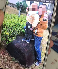 10岁男孩冲进火场救4岁弟弟