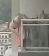 ����һŮ�ӷ���9¥��̨׹�� ��Ѯ��ĸ����קʮ����ӱ�����