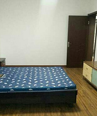 翠苑三区近地铁口,本人有精装修单间出租,朝南带阳台,