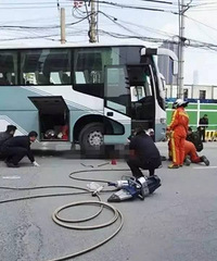 骑小黄车撞死_骑小黄车摔死_骑小黄车穿马路被撞死