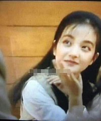 赵薇25年前旧照曝光 跑龙套的她真是美到不行!