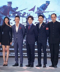 《建军大业》首映 提档7月27日下午2点