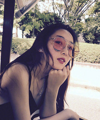 蒋梦婕晒自拍喊话想你了 网友:我也想你