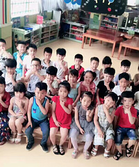 �������