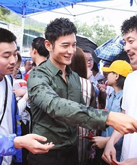 黄晓明新戏开机首演当代军人 为角色减肥瘦10斤