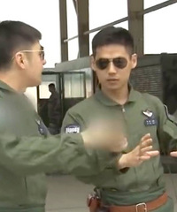 ���˧���ķ���ԱС���ˢ���ˣ�˧�Ķ�����������