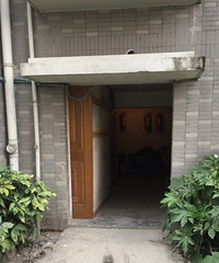 小区突然多出来这建筑 物业皮球到底要踢到啥时候