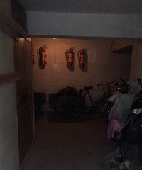 小区突然多出来这建筑 物业皮球到底要踢到啥时候