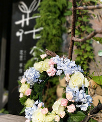 掬一把花环,迎着心门开(鲜花花环)