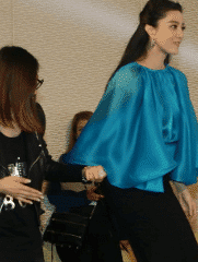 女明星为什么爱穿恨天高? 周冬雨说出了真相