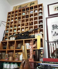 杭州著名光头校长晒了几张照片 朋友圈都炸了