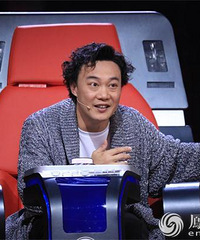 “周迅联盟”变姐弟联盟 陈奕迅自称周杰伦干姐姐