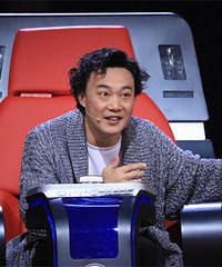 陈奕迅《中国新歌声》抢人逆袭 网友盛赞:夺冠有望