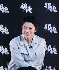 真人版《银魂》曝采访特辑 主演吐槽互怼太搞笑