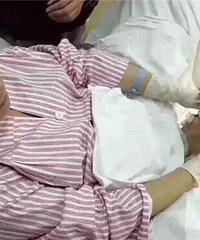 28岁产科医生自己给自己接生,全程顺产!