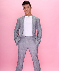 “功夫明星”谢孟伟不仅练得好 做菜疼老婆也无人能比
