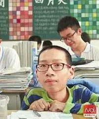 "浙江“少年版霍金”:以第一名考上重点大学"