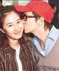"她曾是最红花旦,40岁下嫁穷小子,2次流产,如今53岁被影帝"