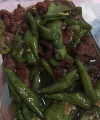 "这家外卖是不是有毒!这牛肉假的吧?"