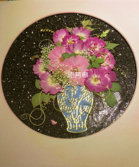 再来一个不同设计的静物压花画