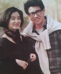 62岁林青霞和28岁女儿同台似姐妹 气质不减当年(图)