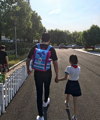 ½���Ů����ѧ  ȴ�����С�±��������