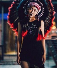 细腰和大长腿超美艳 认出她是谁的女儿没?
