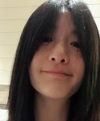 谢娜晒洗头素颜照 网友怀疑孕事:敢拍全身吗?