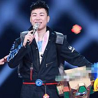 玩音乐做生意两不误!胡彦斌3年收获400名员工