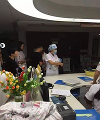 "上午杭州某酒店一孕妇在厕所内分娩!照顾左右的“老公”后来说了