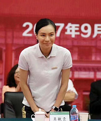 组图:吴敏霞来了!这么美丽的学姐去哪找?