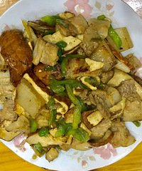 小主不在家吃饭,我们就随随便便吃一点。