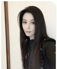 范冰冰微博晒自拍 网友:你美了这么多年不
