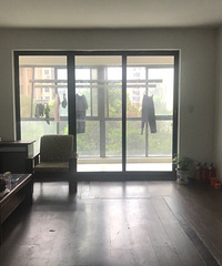 滨和路地铁站次卧出租,