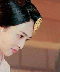 "『追剧大吃货』《大王不容易》厨神白鹿拿洋葱炒肉追美男却被拒"