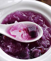 "菇品世家,银耳紫薯汤,美味!"