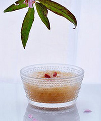 "红糖银耳羹,菇品世家推荐,不仅好吃还很有用!"