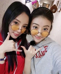 景甜为李小璐庆生,两人竟然是室友?