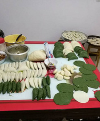 自己动手做美食 有小伙伴知道这是啥吗?