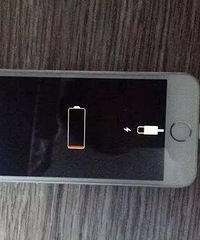 "苹果称iPhone只能用3年?极客修say no!"