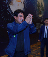 《胡杨的夏天》杭州发布会 导演朱时茂与观众逗贫耍宝气氛热烈